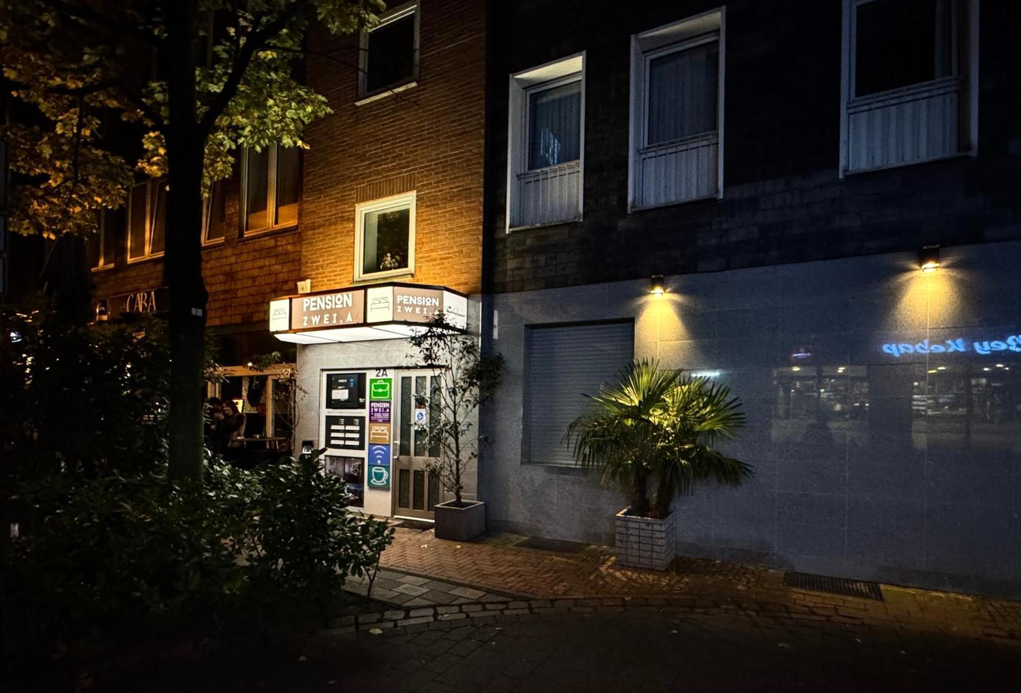 Pension Zwei A Leverkusen Bagian luar foto